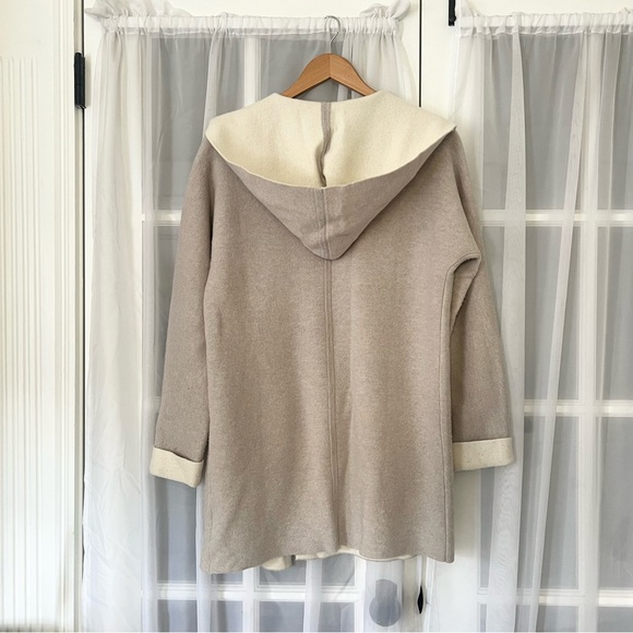 Tahari Double Knit Cashmere Knit Sweater Size Small - Picture 3 of 8